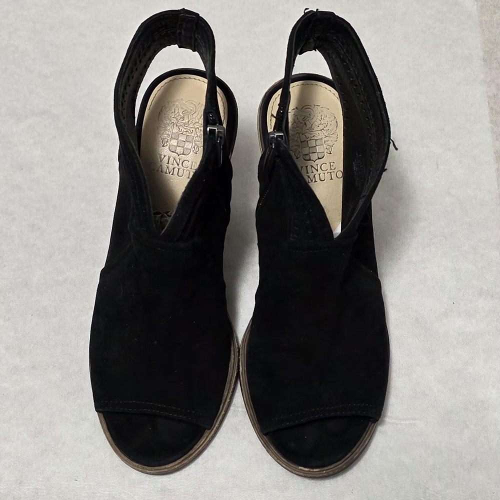 Vince Camuto Koral Black Suede Peep Toe Booties Block Heel Size 7.5